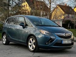 Blau Gebraucht 2014 Opel Zafira Tourer Van / Kleinbus | 7.750 €