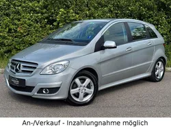 Silber Gebraucht 2010 Mercedes B200 Van / Kleinbus | 8.290 € (Fairer Preis)