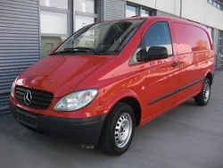 Rot Gebraucht 2010 Mercedes Vito Van / Kleinbus | 5.800 € (Guter Preis)
