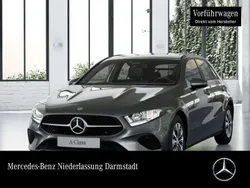 Grau Gebraucht 2025 Mercedes A200 Limousine | 31.490 € (Fairer Preis)
