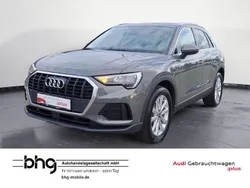 Grau Gebraucht 2022 Audi Q3 Design SUV | 29.530 € (Fairer Preis)