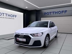 Weiß Gebraucht 2021 Audi A1 Sportback Comfort Kleinwagen | 15.450 € (Fairer Preis)