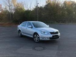 Silber Gebraucht 2012 Skoda Octavia Ambition Limousine | 4.900 € (Guter Preis)
