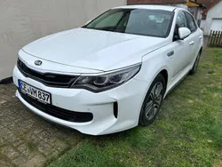 Weiß Gebraucht 2016 Kia Optima Hybrid Spirit Limousine | 15.900 €