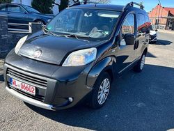 Schwarz Gebraucht 2010 Fiat Qubo Trekking Van / Kleinbus | 2.999 € (Fairer Preis)