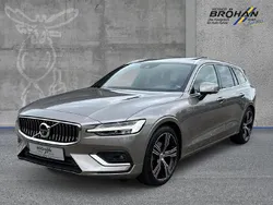 Pebble grey / metallic Gebraucht 2018 Volvo V60 Inscription Kombi | 25.980 € (Fairer Preis)