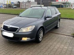 Grau Gebraucht 2010 Skoda Octavia Classic Kombi | 4.999 € (Teuer)