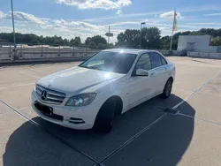 Weiß Gebraucht 2009 Mercedes C220 Avantgarde Limousine | 8.200 € (Fairer Preis)