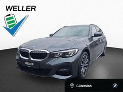 Mineralgrau (grau) Gebraucht 2022 BMW 330e Shadowline Kombi | 29.690 € (Fairer Preis)