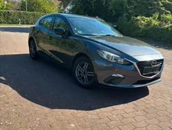 Grau Gebraucht 2014 Mazda 3 Prime-Line Limousine | 6.990 € (Guter Preis)