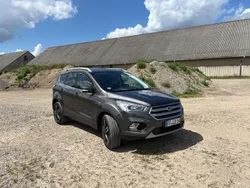 Grau Gebraucht 2017 Ford Kuga Cool & Connect SUV | 12.980 € (Fairer Preis)