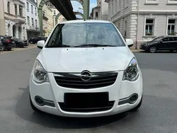 Weiß Gebraucht 2010 Opel Agila Edition Limousine | 3.350 € (Fairer Preis)
