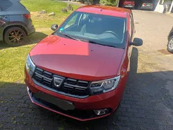 Rot Gebraucht 2018 Dacia Sandero Kleinwagen | 6.599 € (Guter Preis)