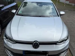 Grau Gebraucht 2021 VW Golf VIII Kleinwagen | 20.000 € (Superpreis)