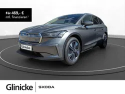 Grau Gebraucht 2025 Skoda Enyaq iV Loft SUV | 43.950 € (Superpreis)