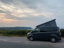 Grau Gebraucht 2022 Ford Transit Custom Nugget Van / Kleinbus | 49.999 € (Fairer Preis)