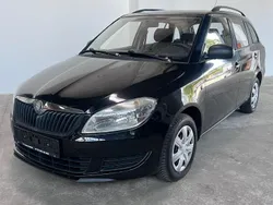 Schwarz Gebraucht 2011 Skoda Fabia Classic Kombi | 4.399 € (Fairer Preis)