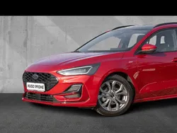 Rot Gebraucht 2023 Ford Focus ST-Line Kombi | 28.549 € (Fairer Preis)