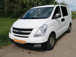 Hyundai H-1