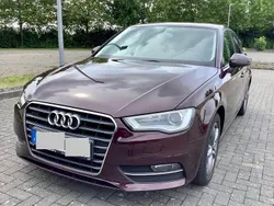 Rot Gebraucht 2013 Audi A3 Sportback Attraction Limousine | 7.350 € (Fairer Preis)