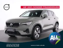 Grün sage green / metallic Gebraucht 2022 Volvo XC40 Core SUV | 31.750 € (Guter Preis)