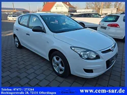 Weiß Gebraucht 2010 Hyundai i30 Limousine | 3.799 € (Fairer Preis)