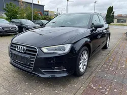Schwarz Gebraucht 2013 Audi A3 Sportback Attraction Limousine | 7.990 € (Fairer Preis)