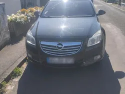 Schwarz Gebraucht 2010 Opel Insignia Limousine | 2.900 €