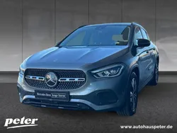Grau Gebraucht 2021 Mercedes GLA180 Progressive SUV | 29.999 € (Guter Preis)