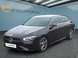 Schwarz Gebraucht 2024 Mercedes CLA200 Limousine | 34.249 € (Fairer Preis)