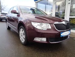Rot Gebraucht 2009 Skoda Superb Elegance Limousine | 8.500 € (Teuer)