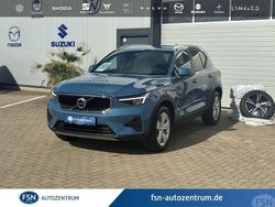 Blau Gebraucht 2024 Volvo XC40 Core SUV | 34.490 € (Guter Preis)