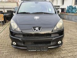 Schwarz Gebraucht 2005 Peugeot 1007 Sport Van / Kleinbus | 2.499 € (Guter Preis)