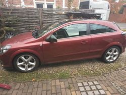 Rot Gebraucht 2005 Opel Astra GTC Coupé | 2.000 € (Guter Preis)