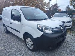 Weiß Gebraucht 2017 Renault Kangoo Van / Kleinbus | 7.900 € (Fairer Preis)