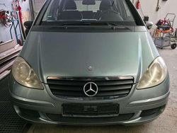 Blau Gebraucht 2005 Mercedes A170 Classic Limousine | 1.800 € (Fairer Preis)