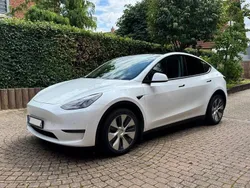 Weiß Gebraucht 2021 Tesla Model Y Long Range SUV | 28.900 € (Fairer Preis)