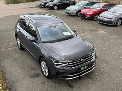 Delfingrau metallic Gebraucht 2022 VW Tiguan SUV | 26.880 € (Guter Preis)