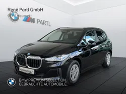 Schwarz uni Gebraucht 2023 BMW 218 Active Tourer Sport Line Van / Kleinbus | 27.380 € (Fairer Preis)