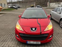 Rot Gebraucht 2010 Peugeot 207 Kleinwagen | 1.100 €