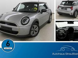 Silberkeine angabe Gebraucht 2024 Mini Cooper Favoured Kleinwagen | 26.900 € (Fairer Preis)