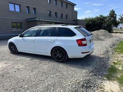 Gebraucht 2016 Skoda Octavia Joy Kombi | 25.000 €