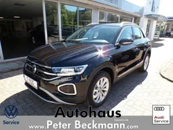 Deep black perleffekt (schwarz) Neu 2025 VW T-Roc Style SUV | 34.680 € (Guter Preis)