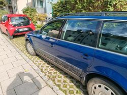 Blau Gebraucht 2002 VW Passat Kombi | 800 €