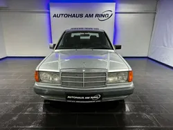 Silber Gebraucht 1991 Mercedes 190 Limousine | 3.999 €