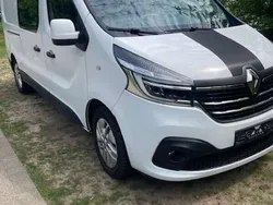 Weiß Gebraucht 2020 Renault Trafic Komfort Van | 12.200 € (Teuer)