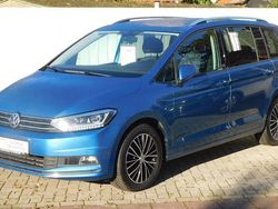 Blau Gebraucht 2018 VW Touran Sound Van / Kleinbus | 24.370 € (Etwas zu teuer)