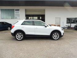 Gletscherweiss Gebraucht 2018 Audi Q2 SUV | 14.999 € (Fairer Preis)