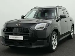 Schwarz Gebraucht 2024 Mini Countryman SUV | 33.445 € (Guter Preis)