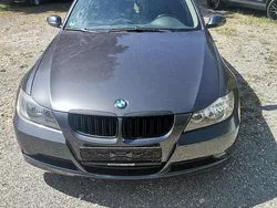 Grau Gebraucht 2006 BMW 320 Kombi | 2.750 € (Superpreis)